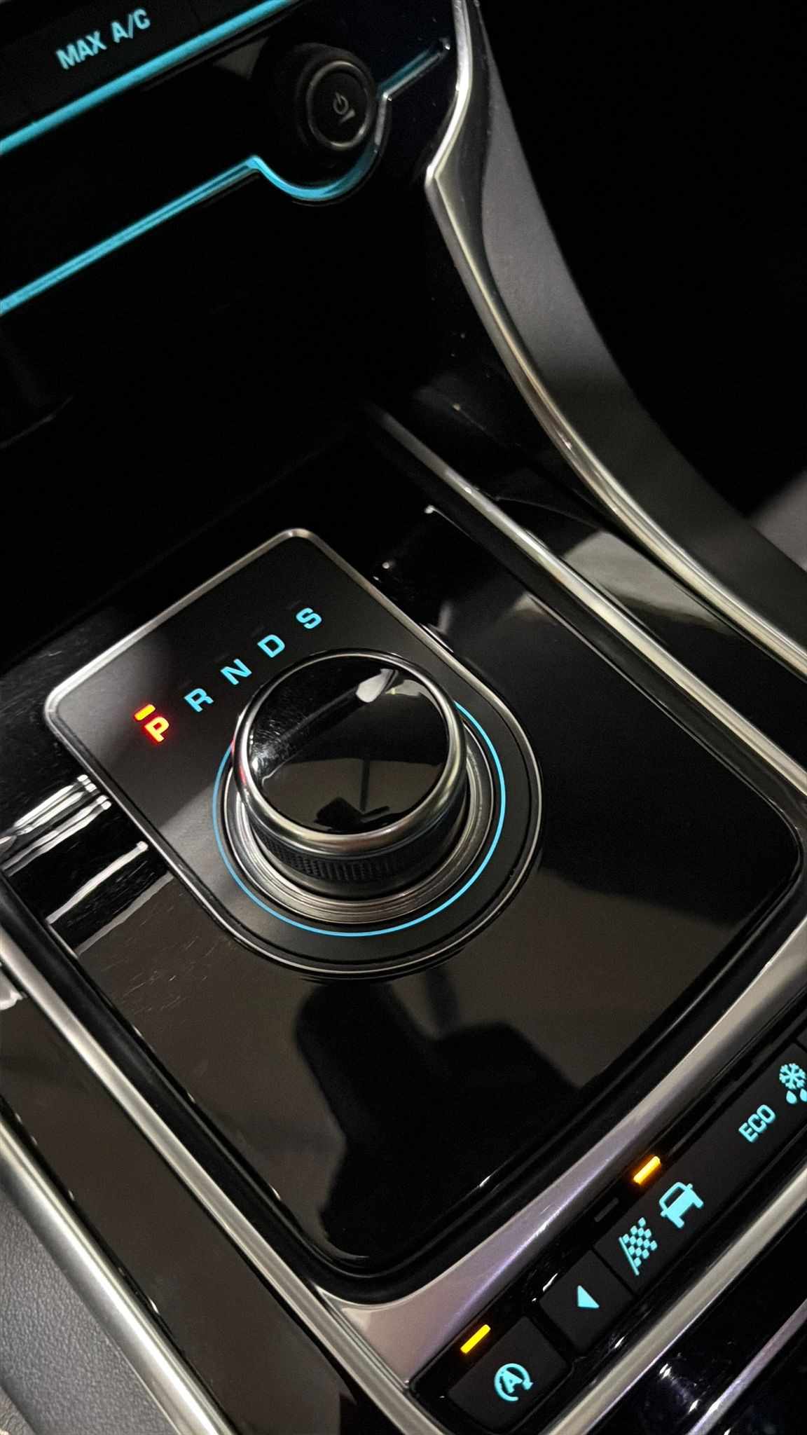 jaguar-xe-2016-diesel-1999cc
