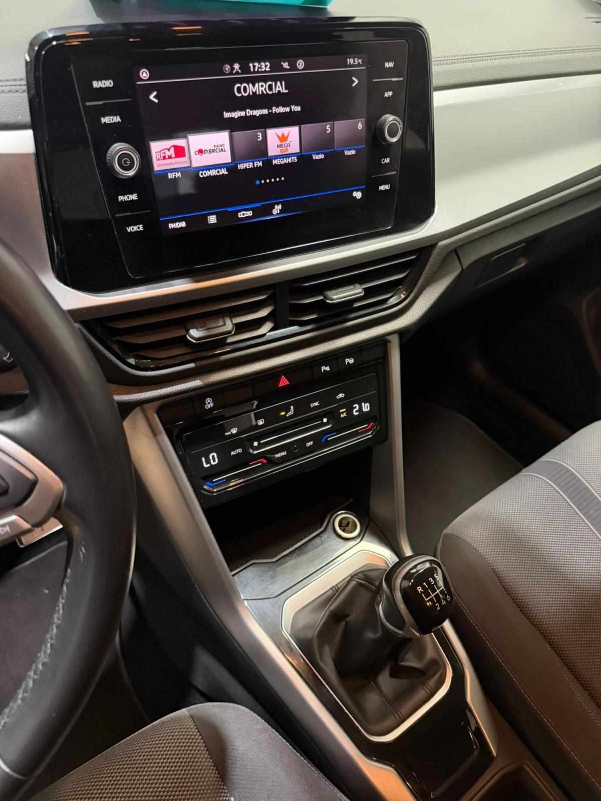 volkswagen-t-roc-2024-gasolina-999cc
