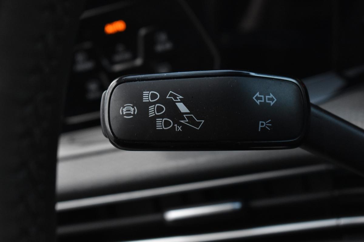 volkswagen-golf-2022-hibrido-a-gasolina-1395cc