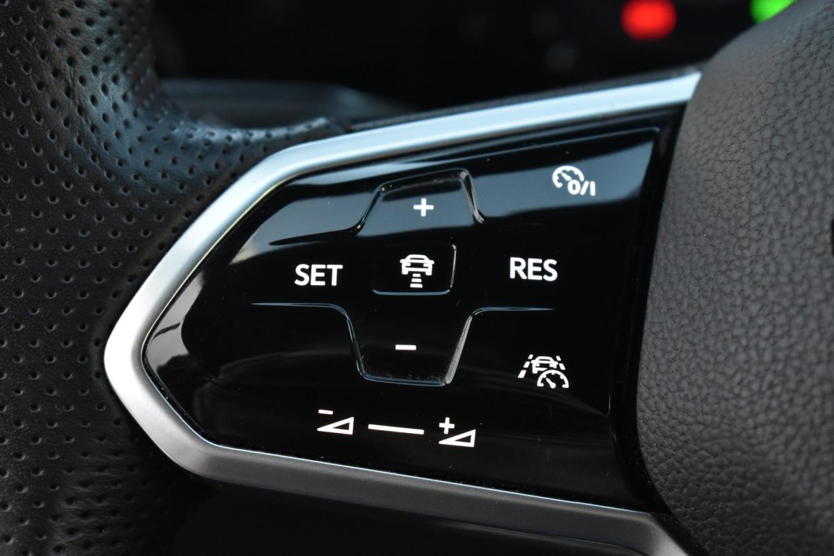 volkswagen-golf-2022-hibrido-a-gasolina-1395cc