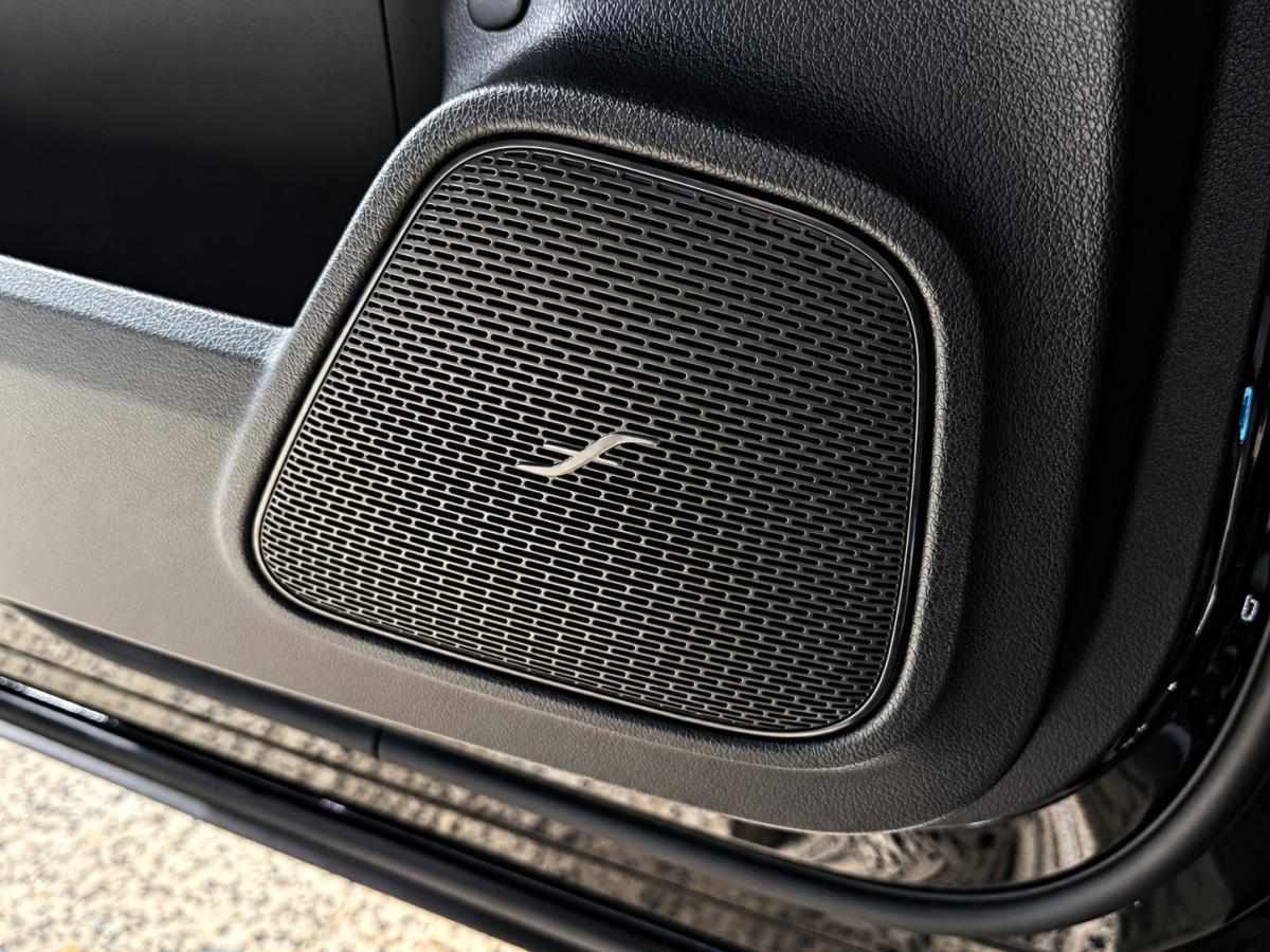 mercedes-benz-eqa-2023-eletrico-0cc