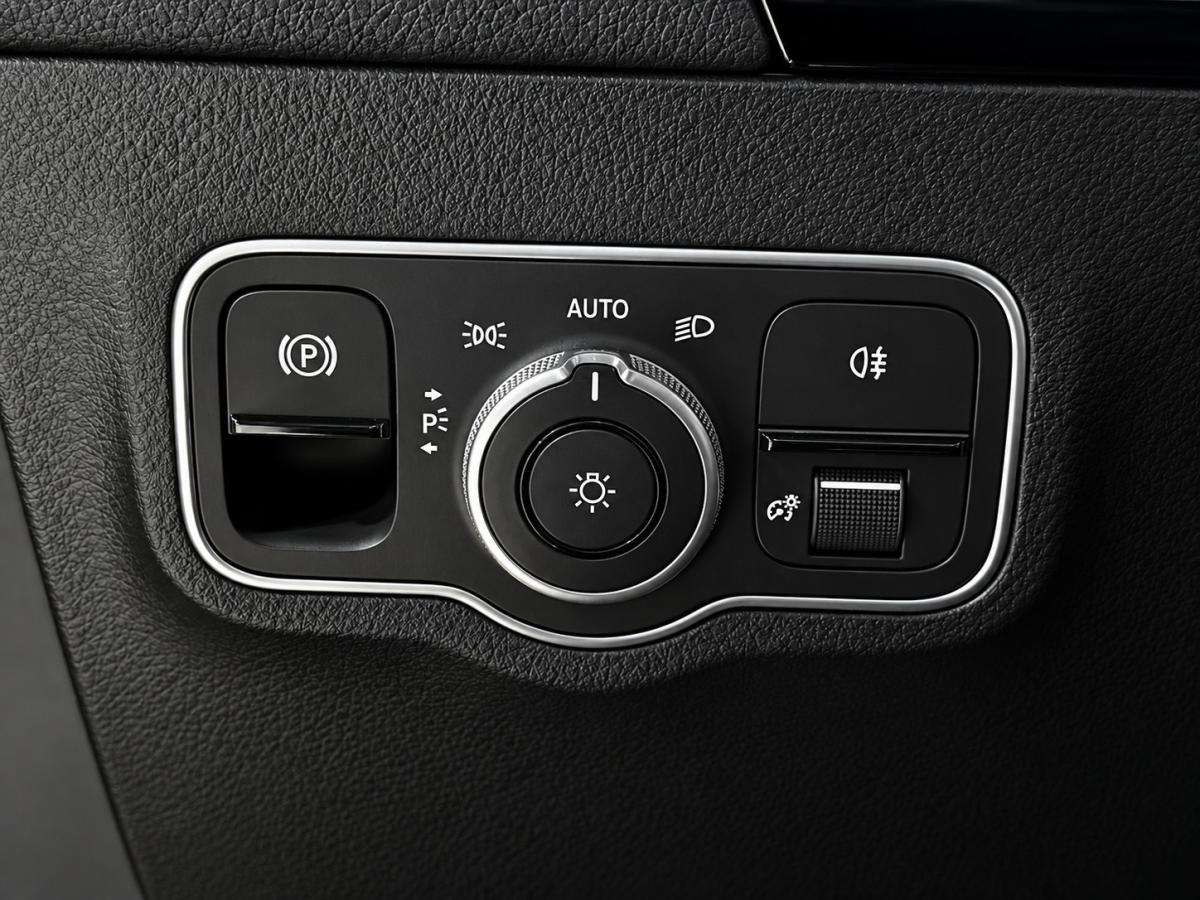 mercedes-benz-eqa-2023-eletrico-0cc
