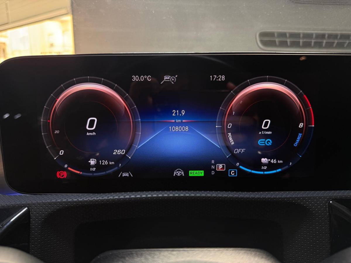 mercedes-benz-classe-a-2022-hibrido-a-gasolina-1332cc