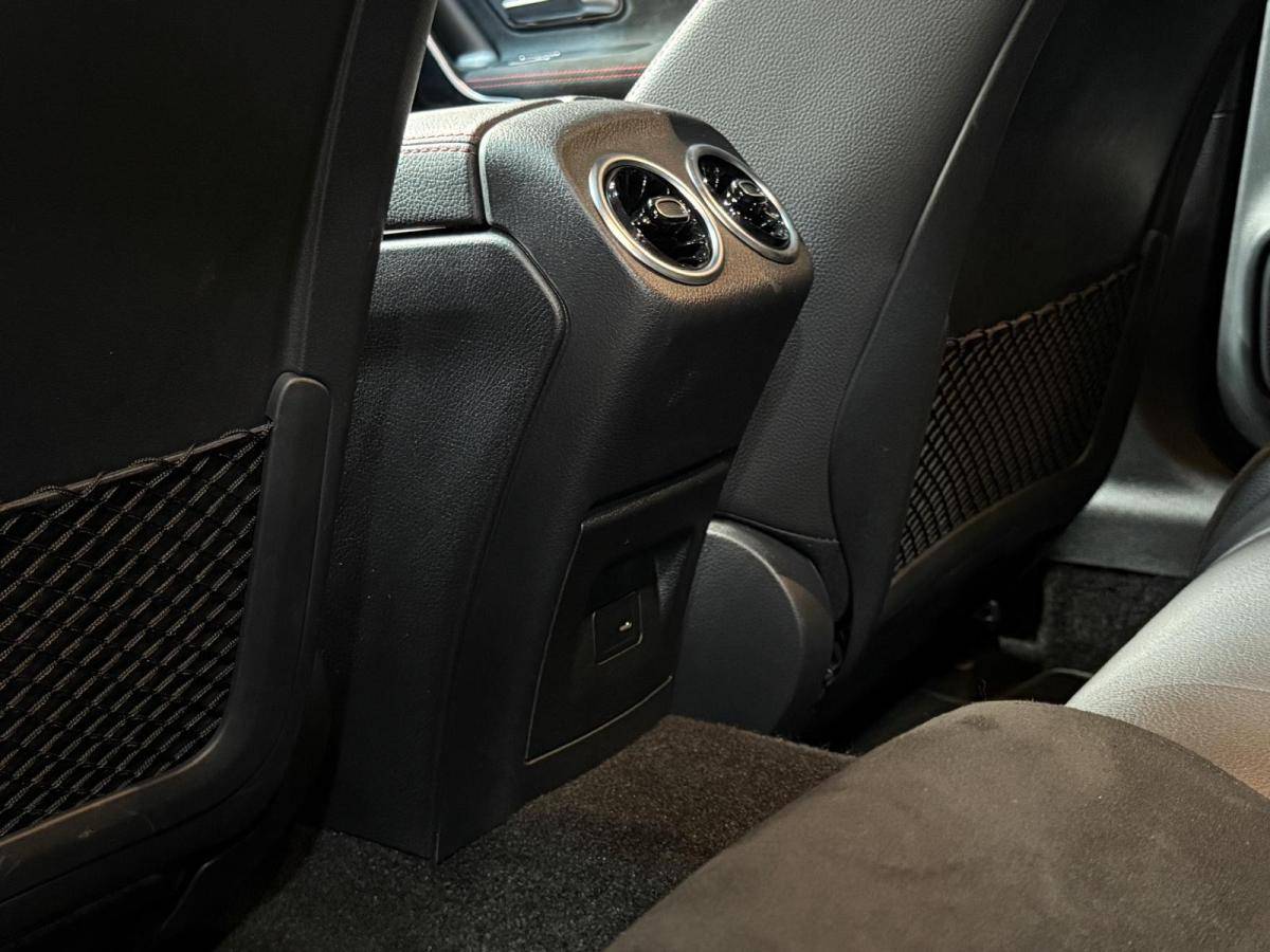 mercedes-benz-classe-a-2022-hibrido-a-gasolina-1332cc