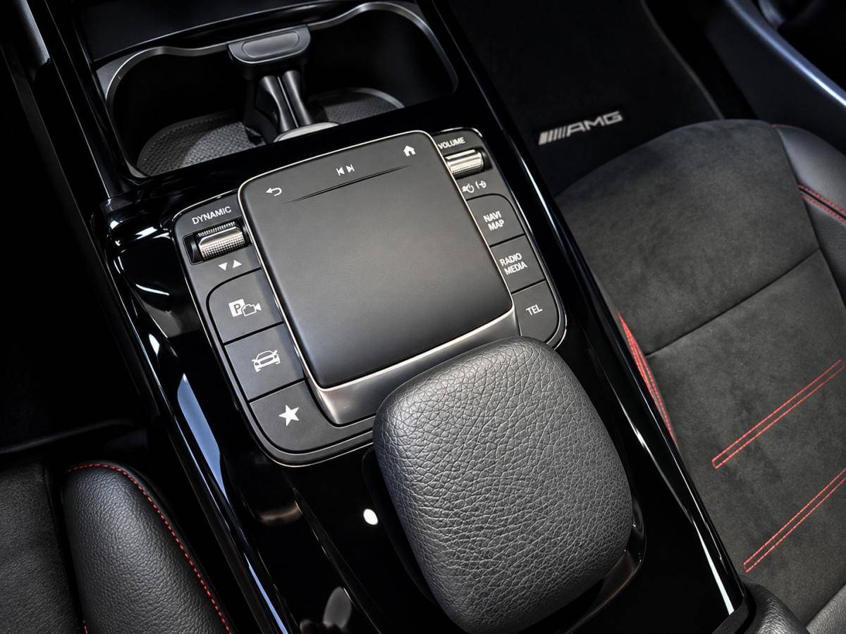mercedes-benz-classe-a-2022-hibrido-a-gasolina-1332cc