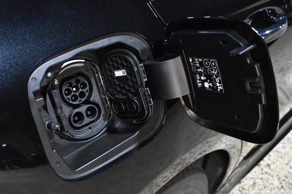 mercedes-benz-classe-a-2022-hibrido-a-gasolina-1332cc