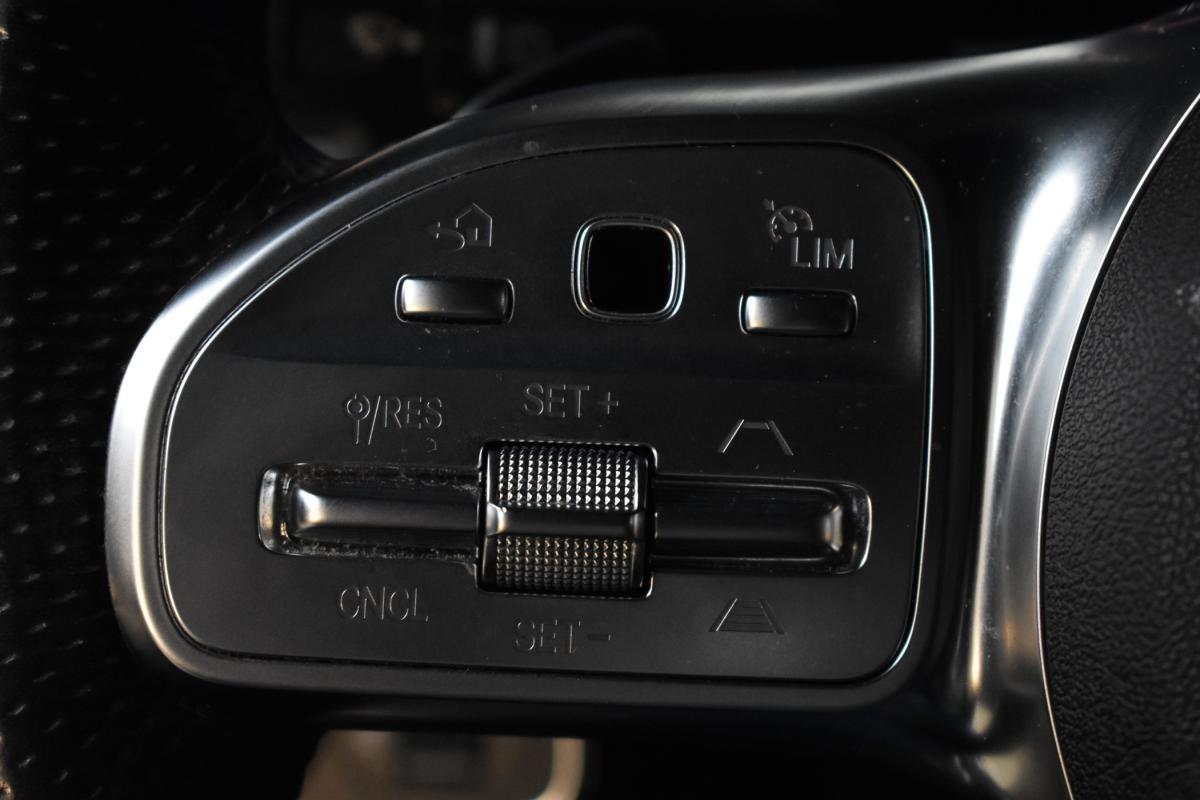 mercedes-benz-classe-a-2022-hibrido-a-gasolina-1332cc