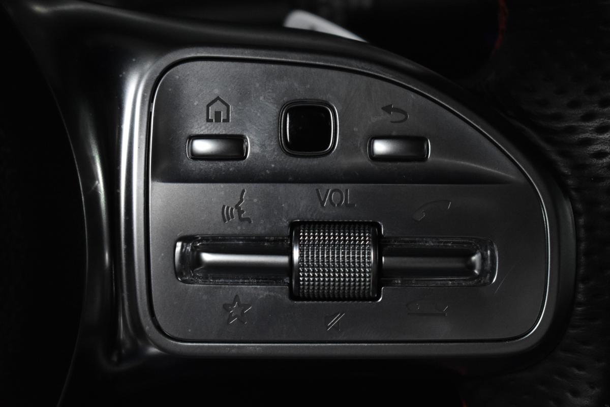 mercedes-benz-classe-a-2022-hibrido-a-gasolina-1332cc