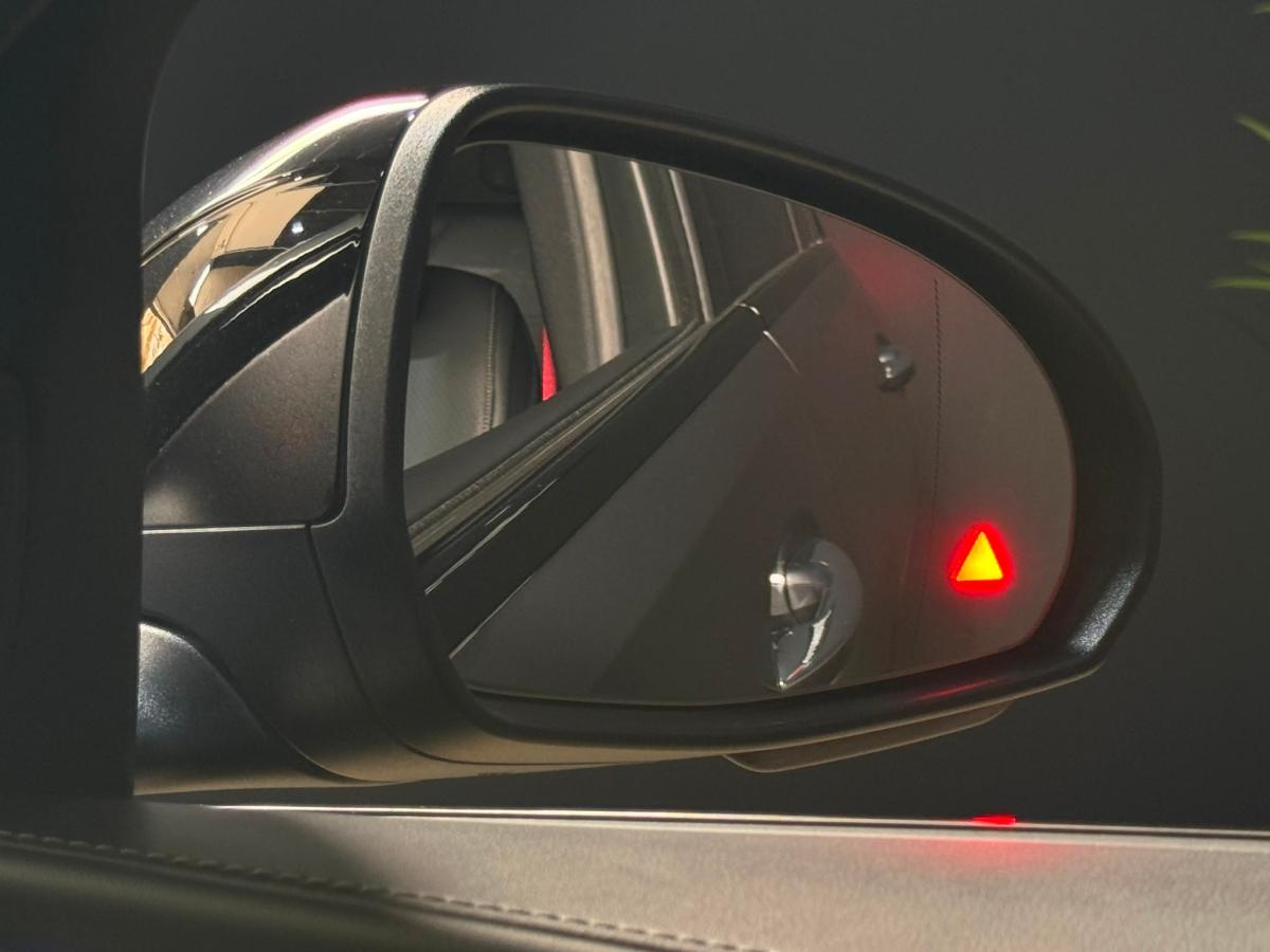 mercedes-benz-classe-c-2023-hibrido-a-gasolina-1999cc