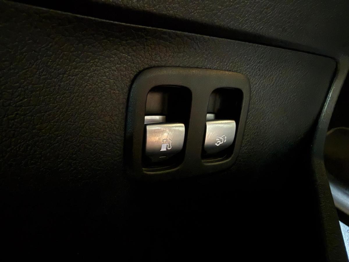 mercedes-benz-classe-c-2023-hibrido-a-gasolina-1999cc