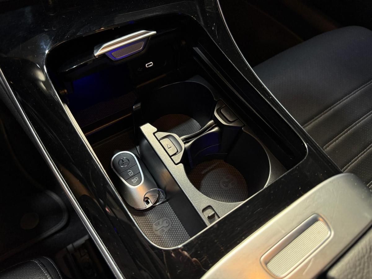 mercedes-benz-classe-c-2023-hibrido-a-gasolina-1999cc