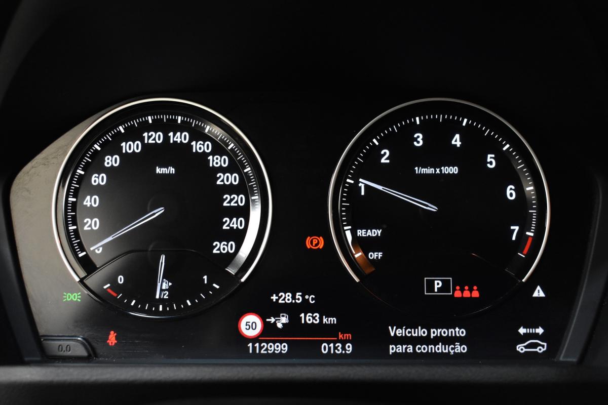 bmw-x1-2022-hibrido-a-gasolina-1499cc
