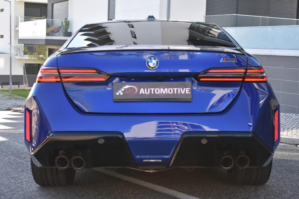 bmw-serie-5-2025-gasolina-4395cc