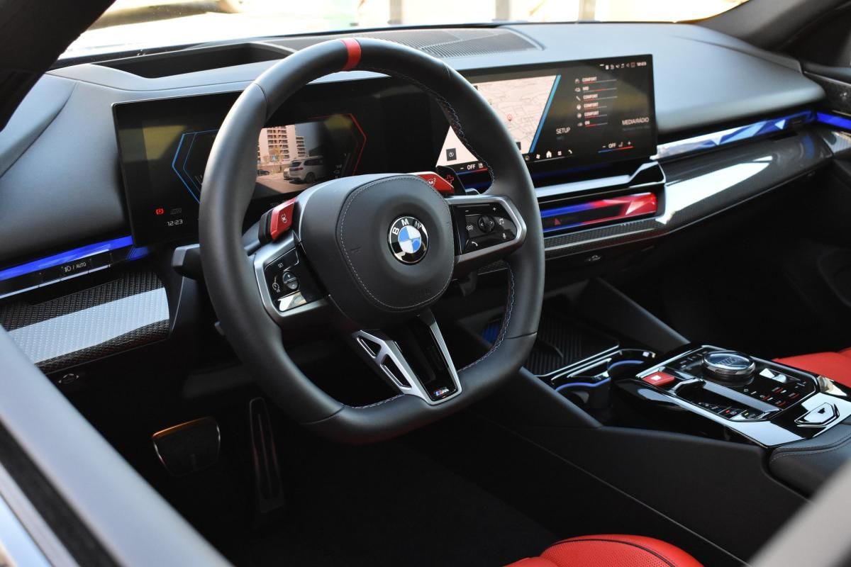 bmw-serie-5-2025-gasolina-4395cc