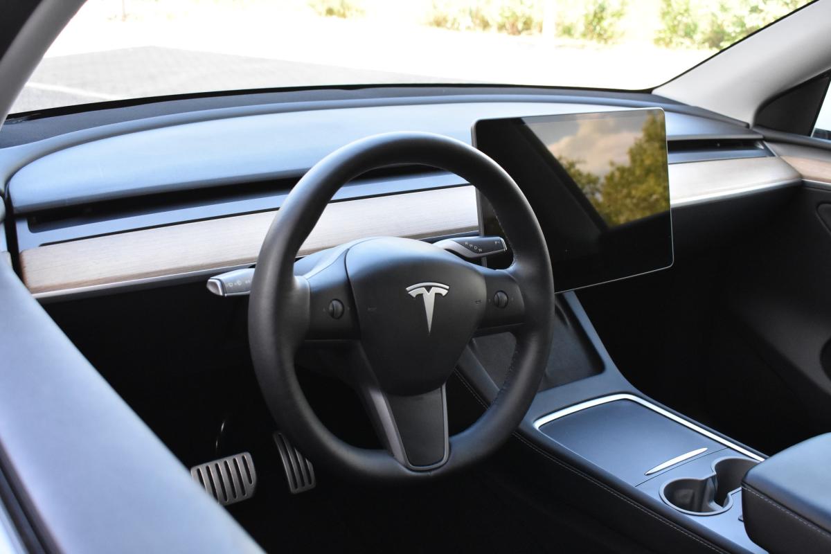 tesla-model-y-2022-eletrico-0cc