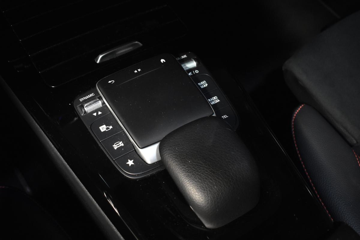 mercedes-benz-classe-a-2021-hibrido-a-gasolina-1332cc