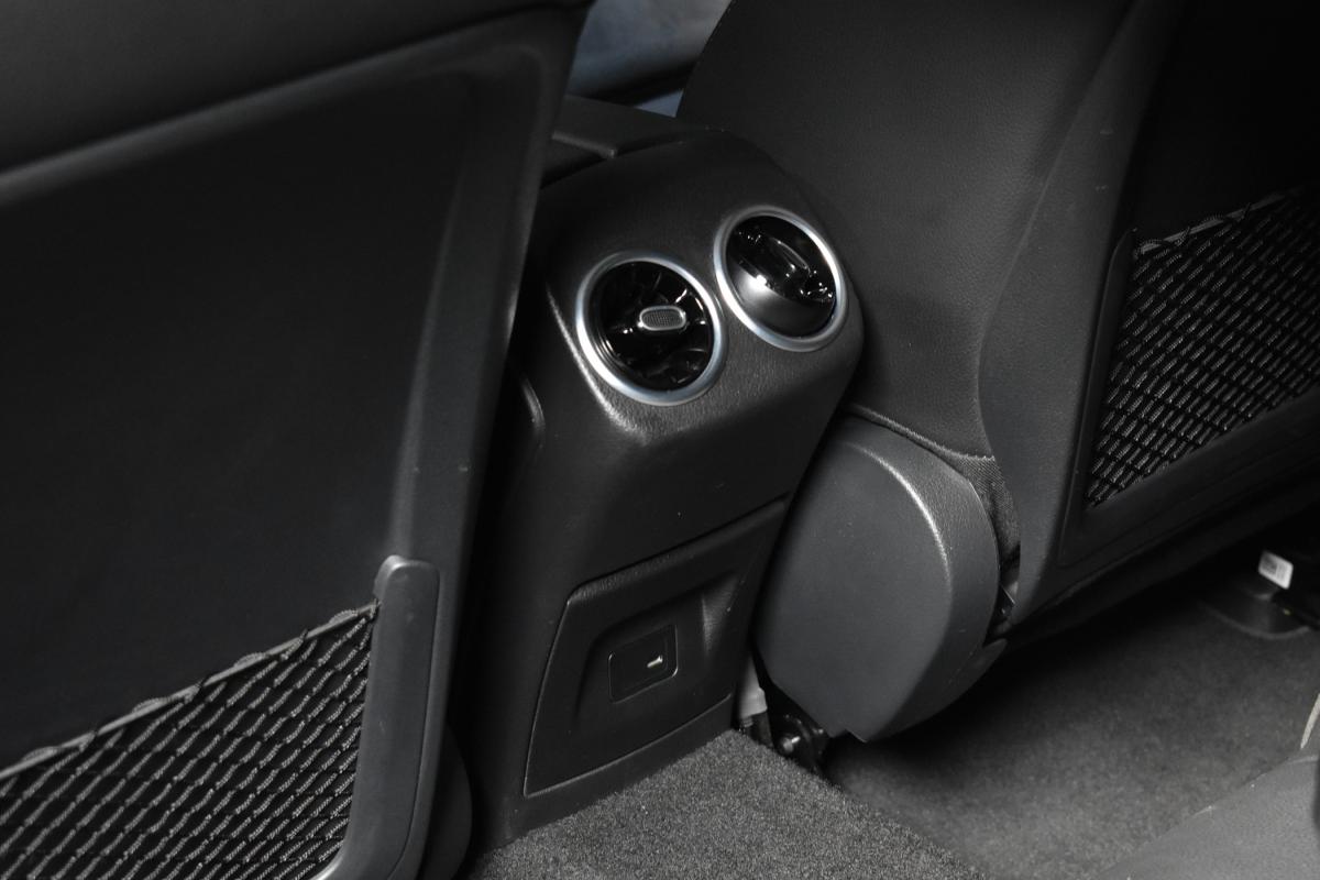 mercedes-benz-classe-a-2021-hibrido-a-gasolina-1332cc