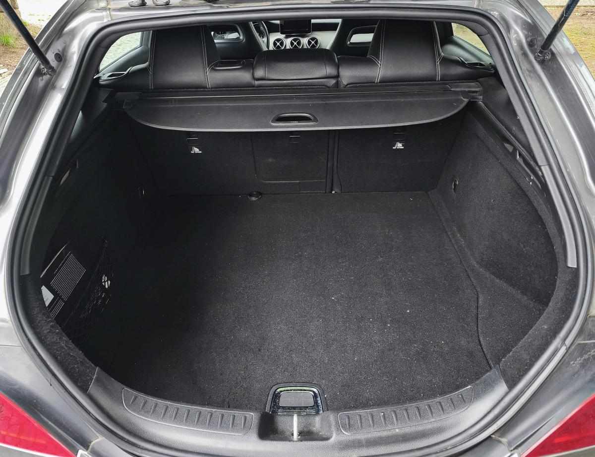 mercedes-benz-cla-180-d-blueefficiency-shooting-brake-2017-diesel-1461cc