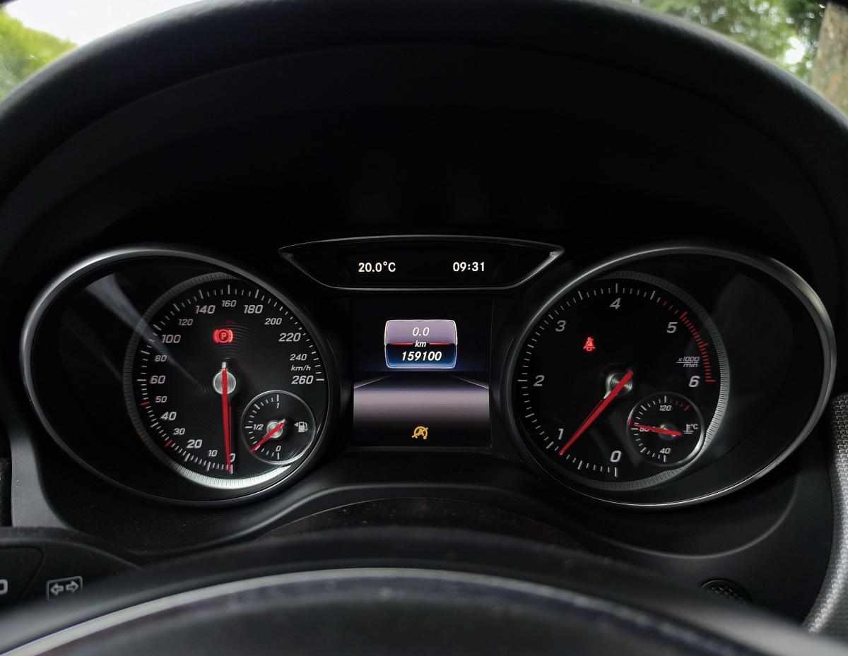 mercedes-benz-cla-180-d-blueefficiency-shooting-brake-2017-diesel-1461cc