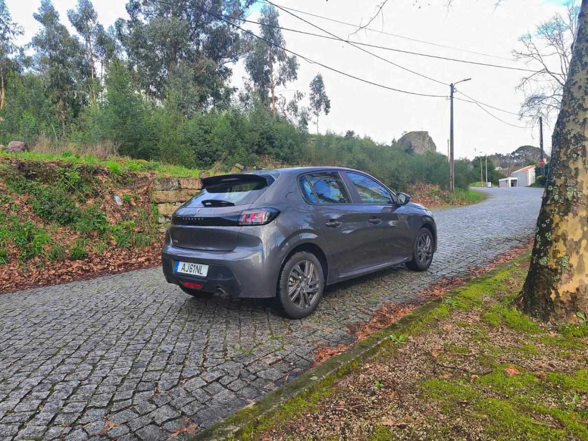 peugeot-208-1-5-bluehdi-2021-diesel-1499cc