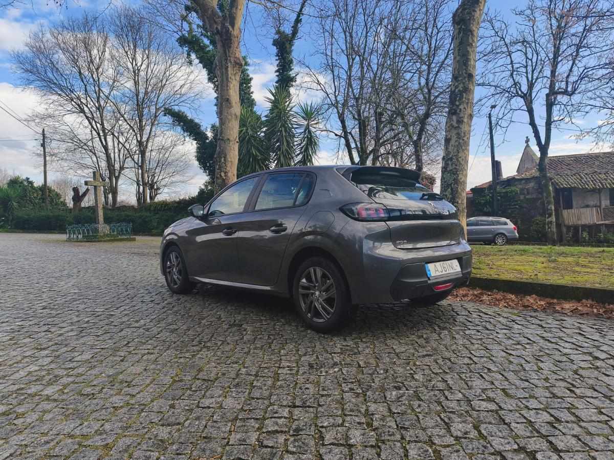 peugeot-208-1-5-bluehdi-2021-diesel-1499cc
