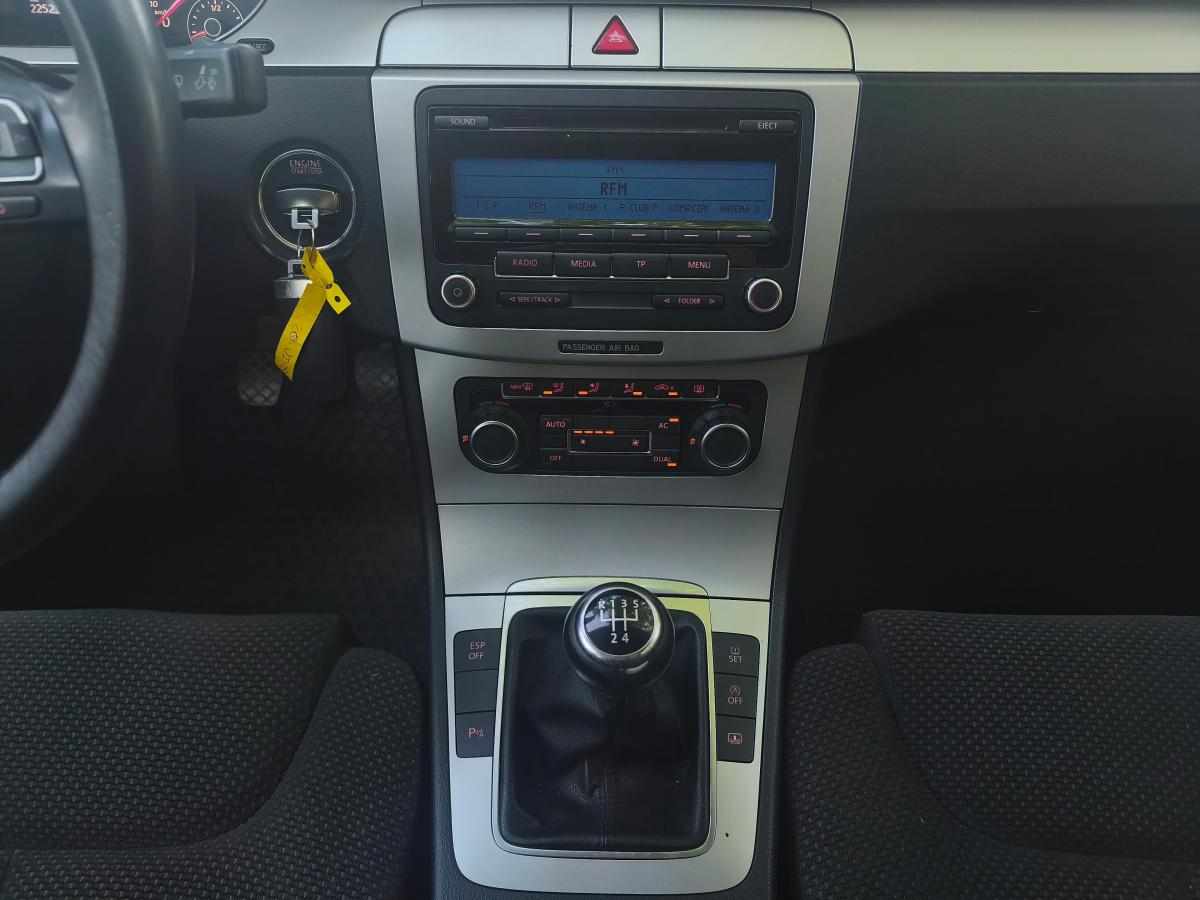 volkswagen-passat-1-6-105cv-2010-diesel-1598cc