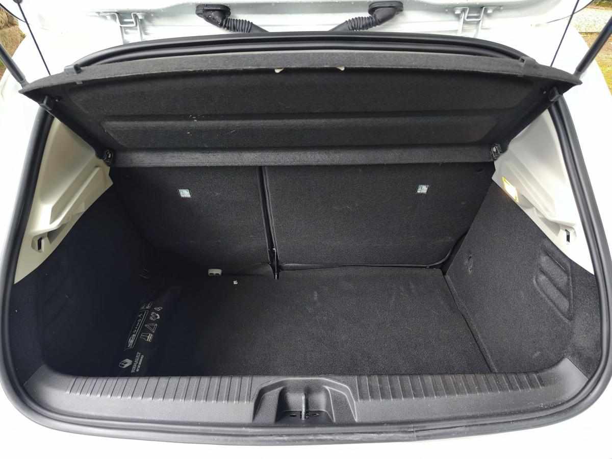 renault-clio-1-5-blue-dci-2023-diesel-1461cc