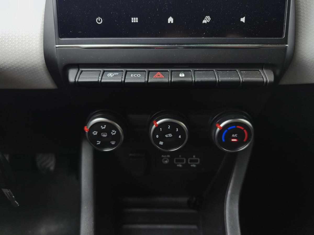 renault-clio-1-5-blue-dci-2023-diesel-1461cc