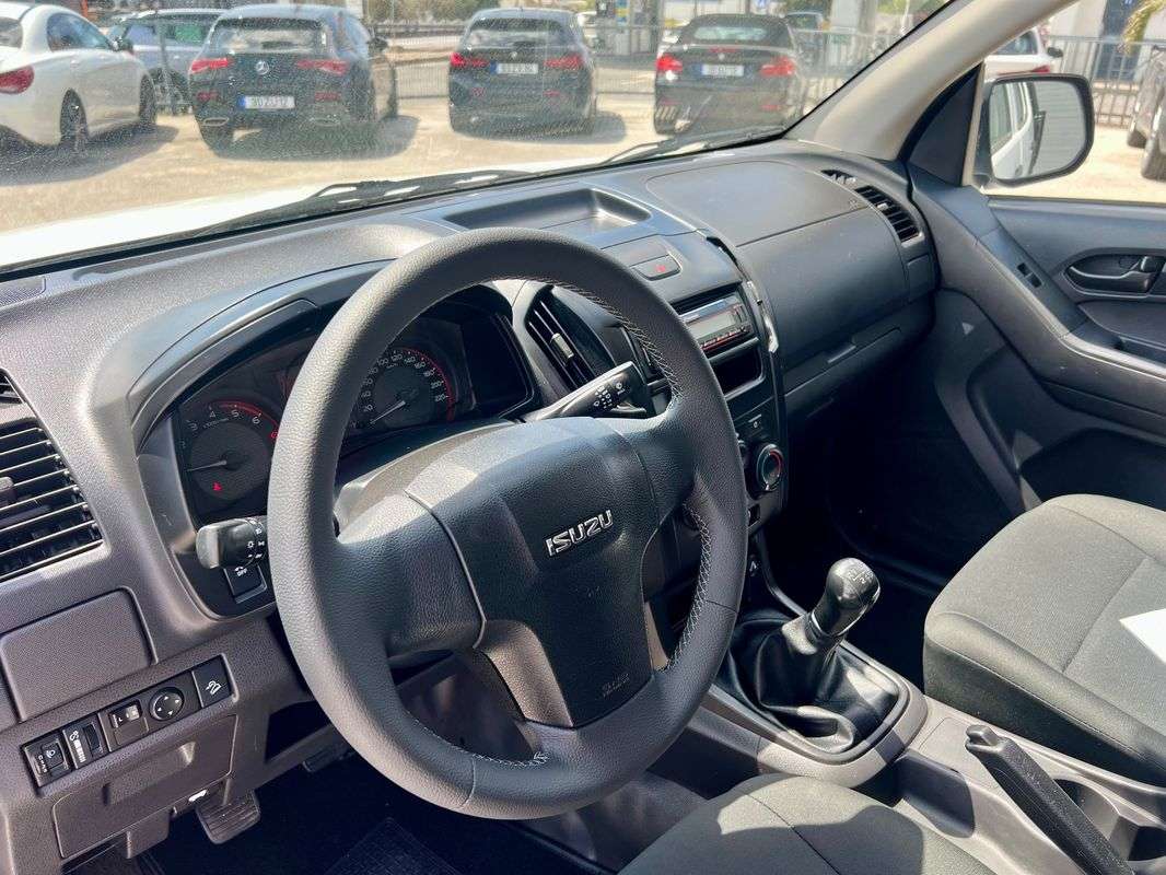 isuzu-d-max-2019-diesel-1898cc