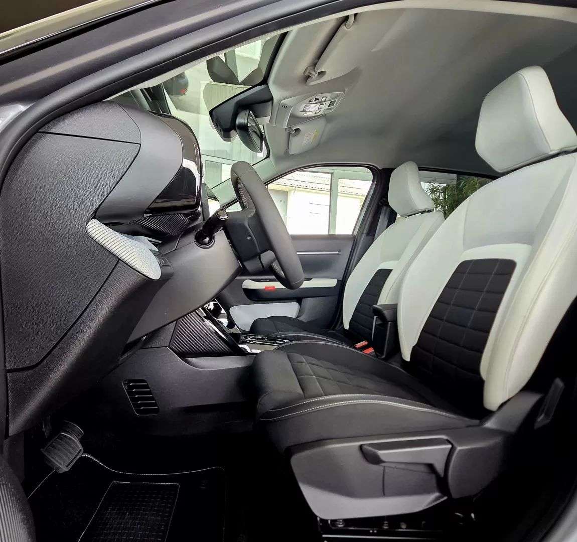 citroen-e-c3-2025-eletrico-200cc