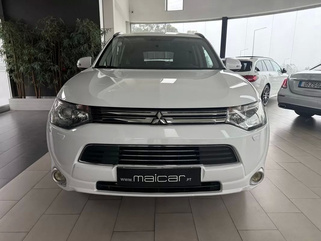 mitsubishi-outlander-2015-hibrido-1998cc