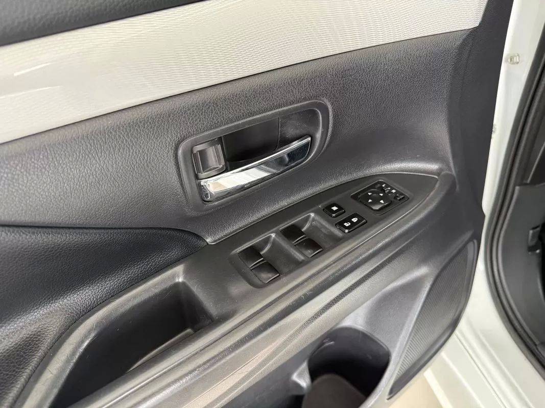 mitsubishi-outlander-2015-hibrido-1998cc