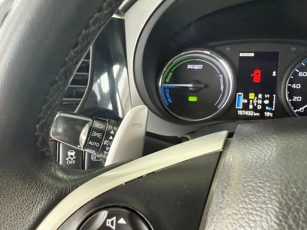 mitsubishi-outlander-2015-hibrido-1998cc