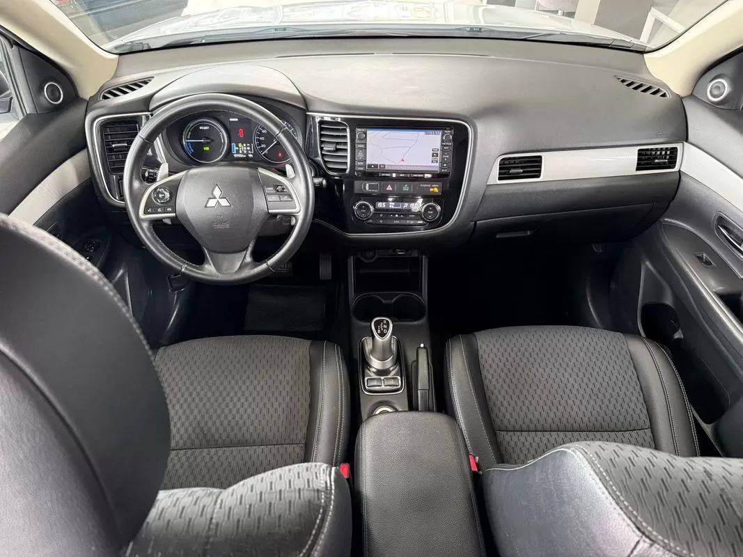 mitsubishi-outlander-2015-hibrido-1998cc