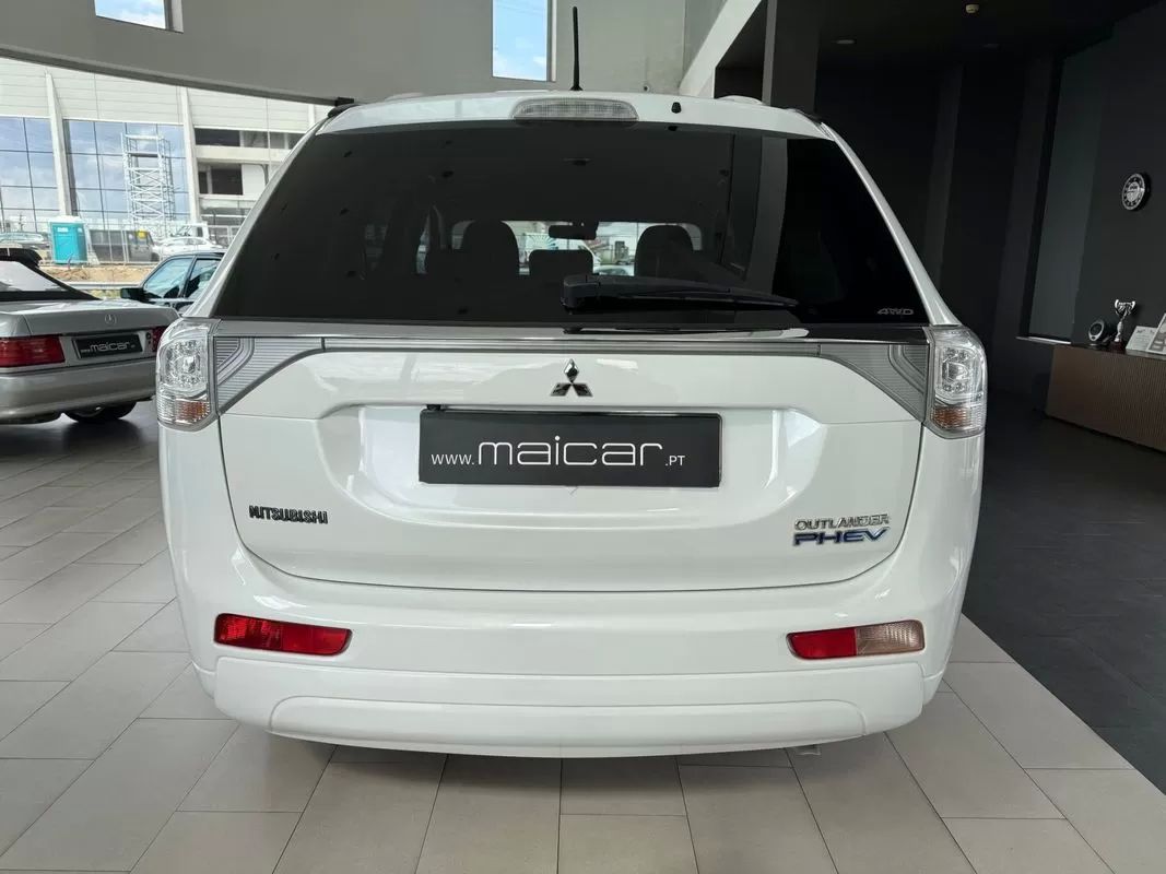 mitsubishi-outlander-2015-hibrido-1998cc