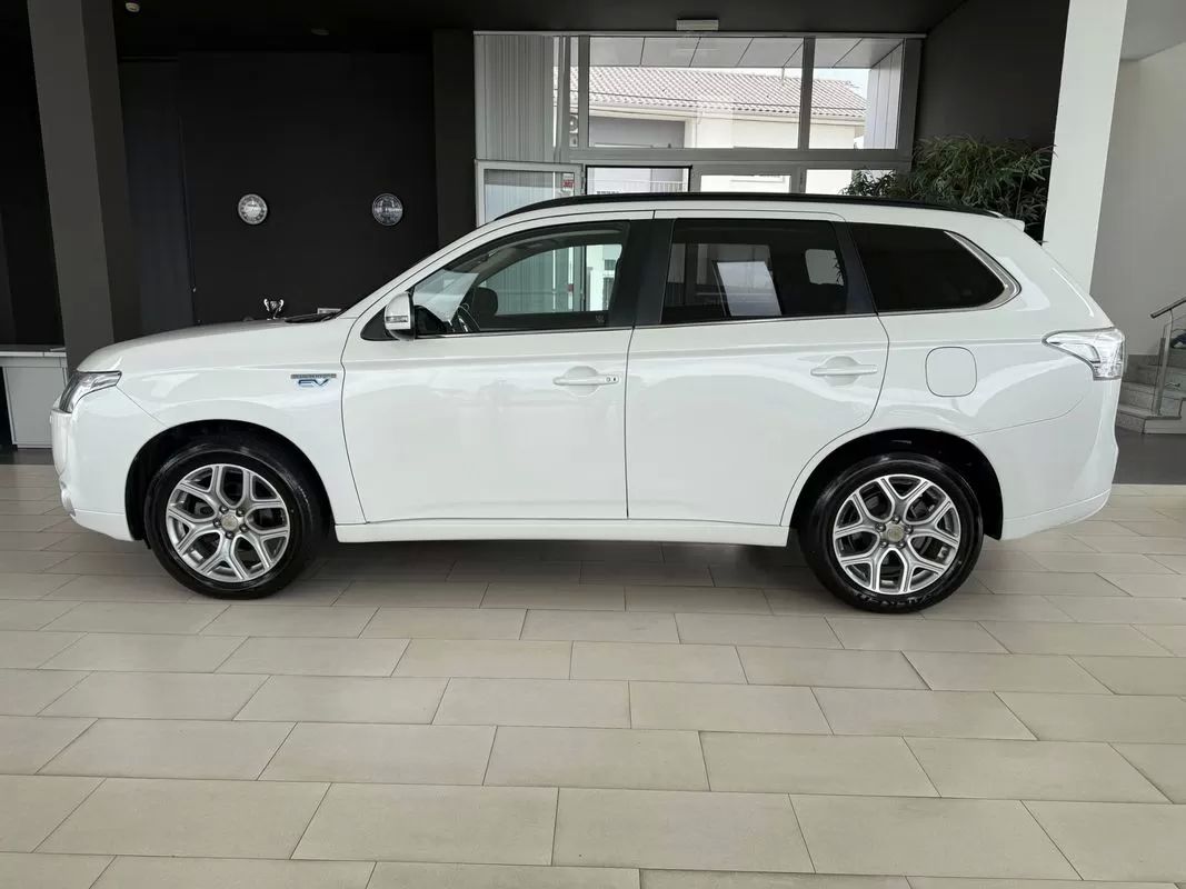 mitsubishi-outlander-2015-hibrido-1998cc