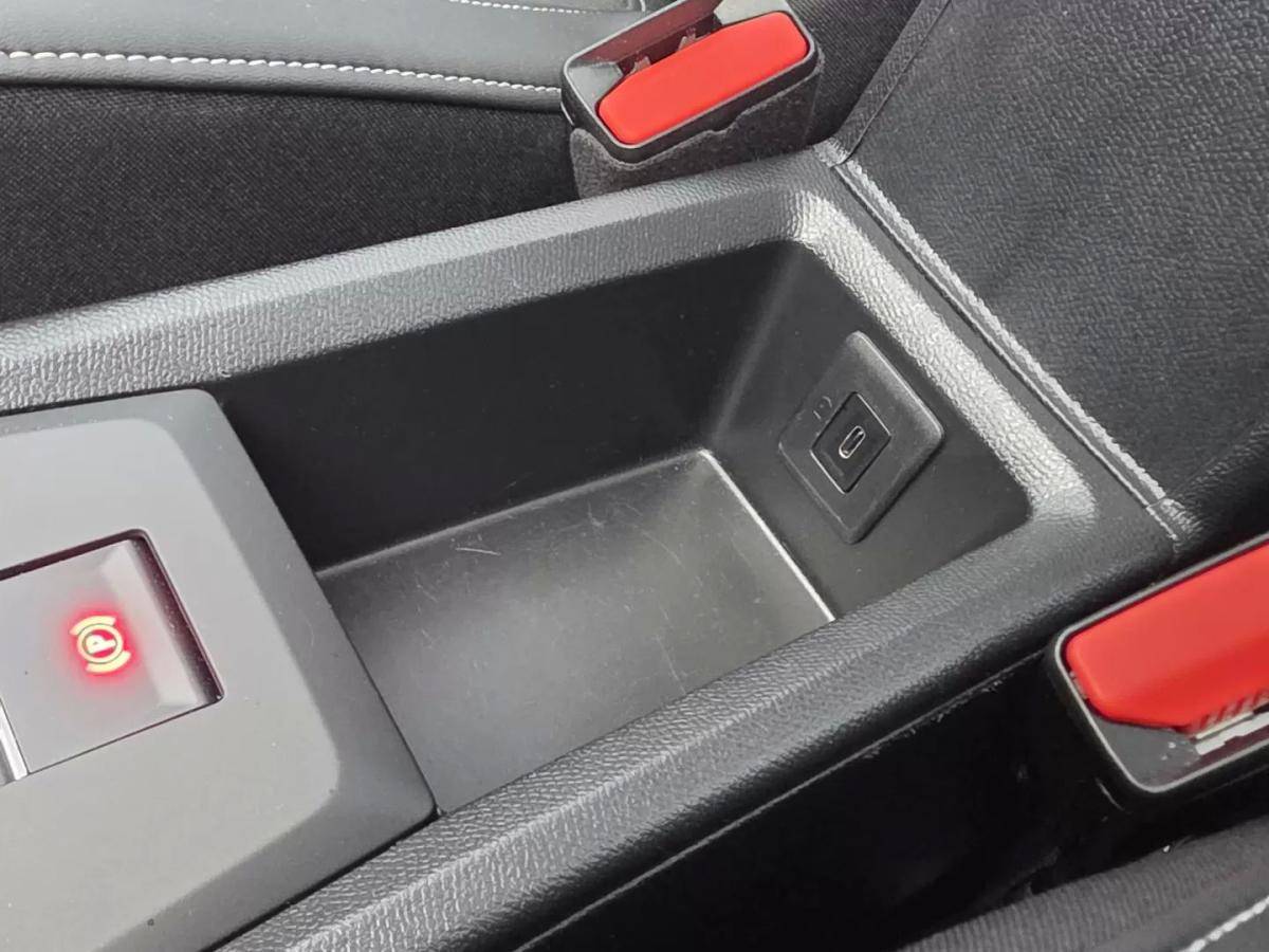 citroen-e-c3-2025-eletrico-200cc