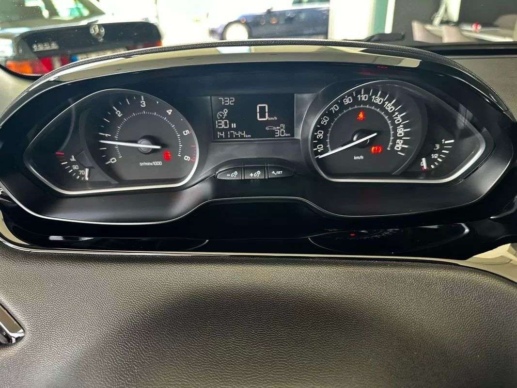peugeot-208-2018-diesel-1560cc