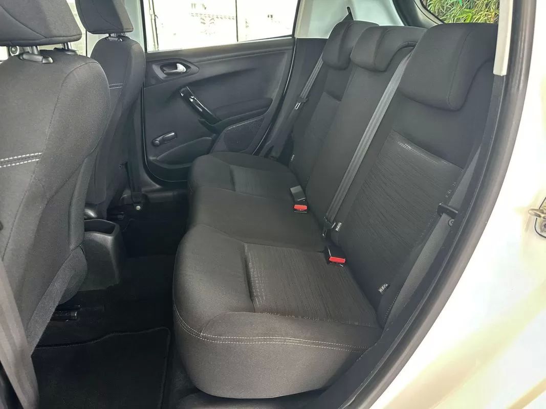 peugeot-208-2018-diesel-1560cc