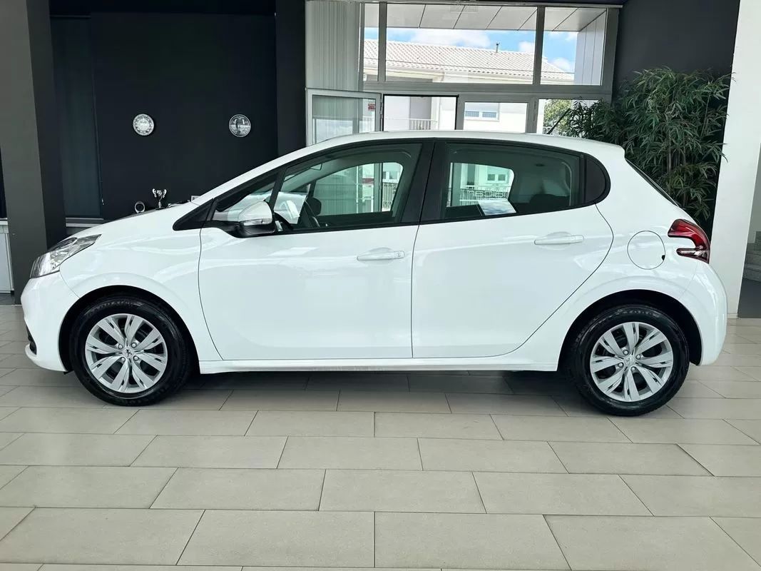 peugeot-208-2018-diesel-1560cc