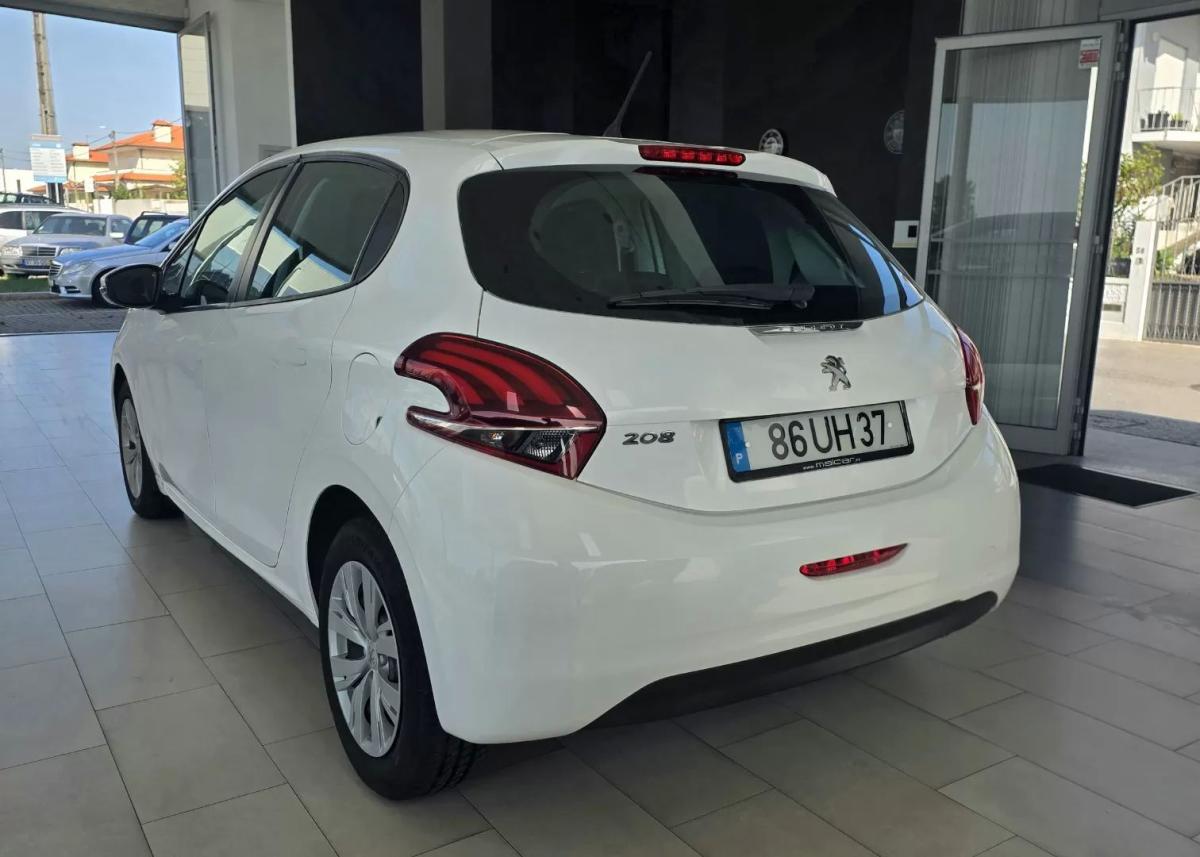peugeot-208-2018-diesel-1560cc