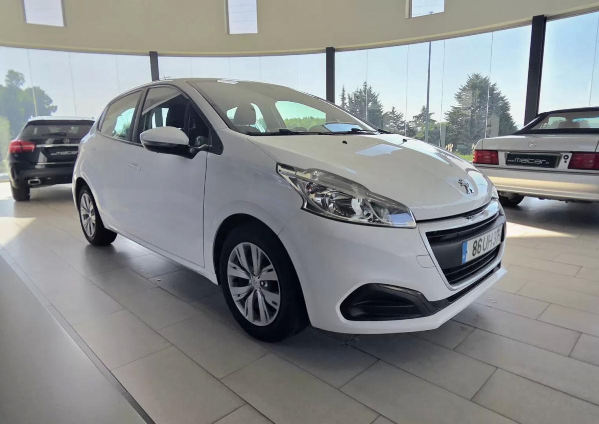 peugeot-208-2018-diesel-1560cc