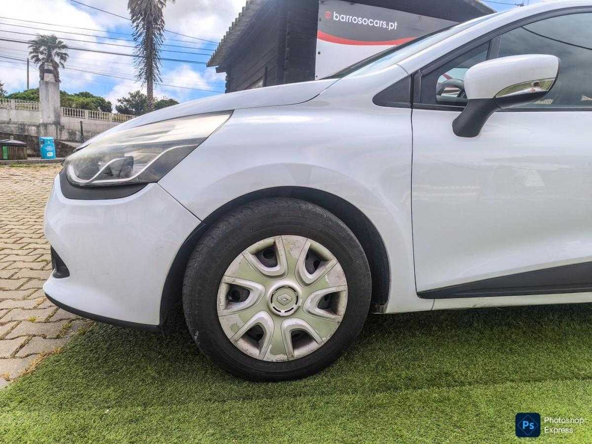 renault-clio-sport-tourer-2014-diesel-1461cc