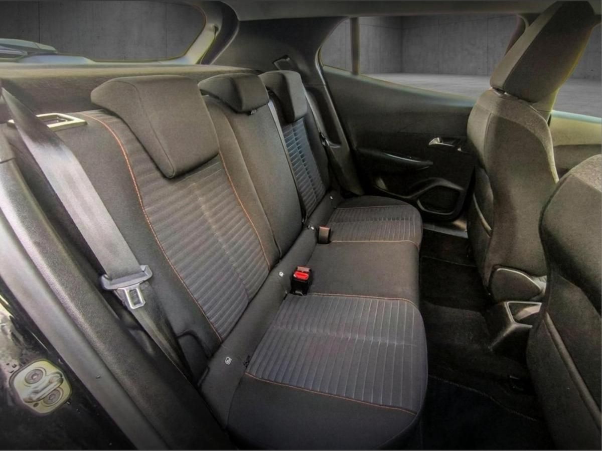 peugeot-2008-2021-diesel-1499cc