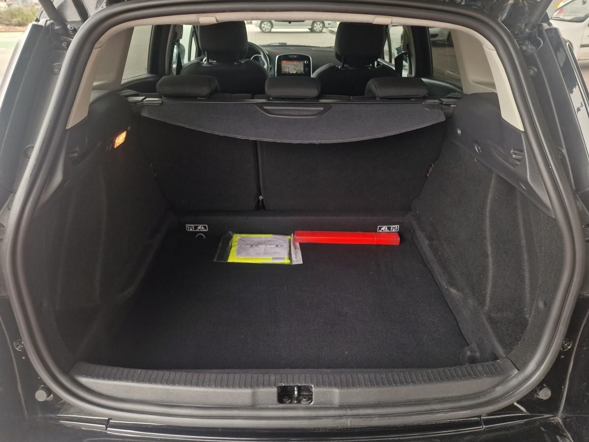 renault-clio-sport-tourer-2017-diesel-1461cc