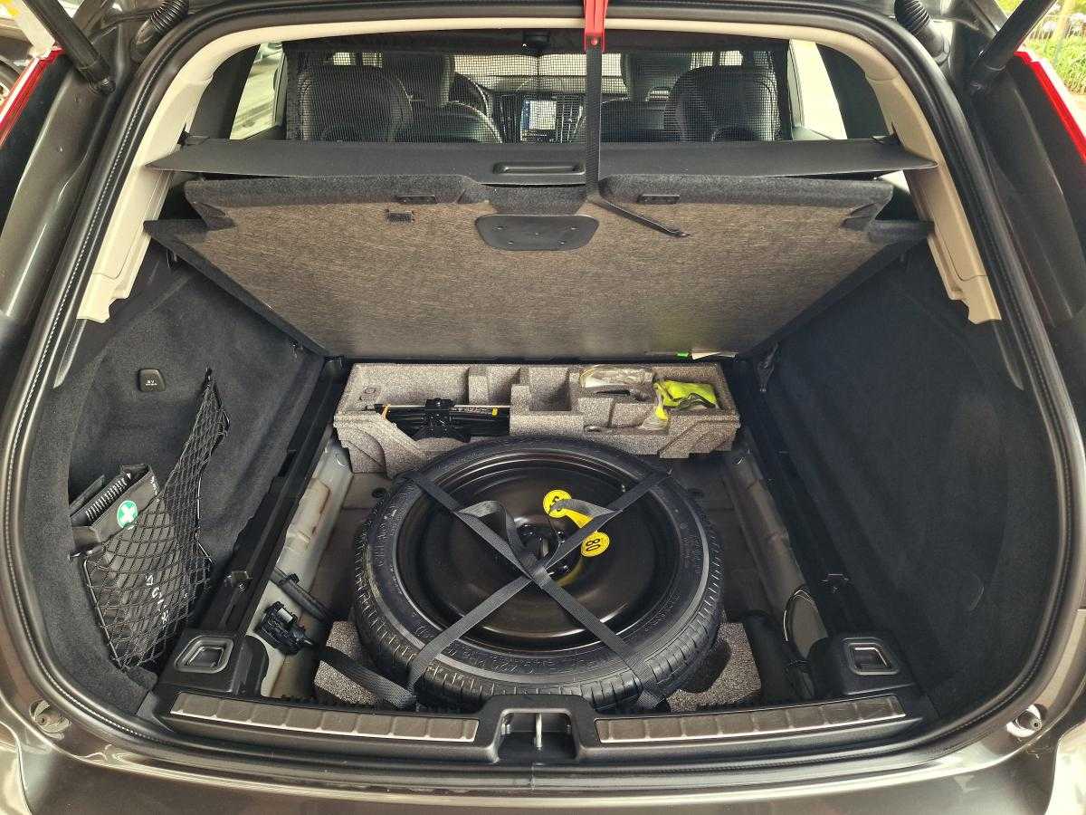 volvo-xc60-2019-diesel-1969cc