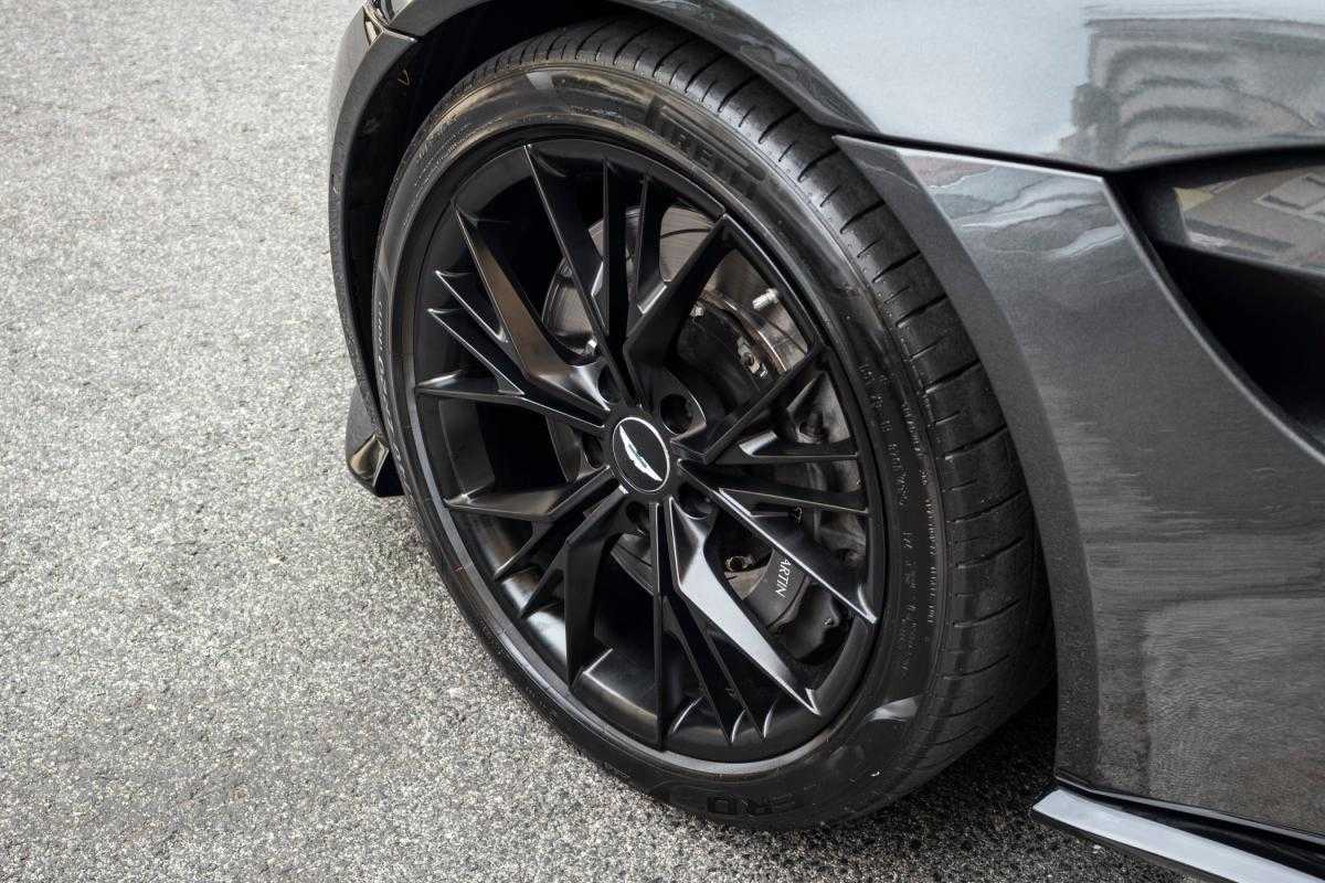 aston-martin-vantage-roadster-2021-gasolina-3982cc