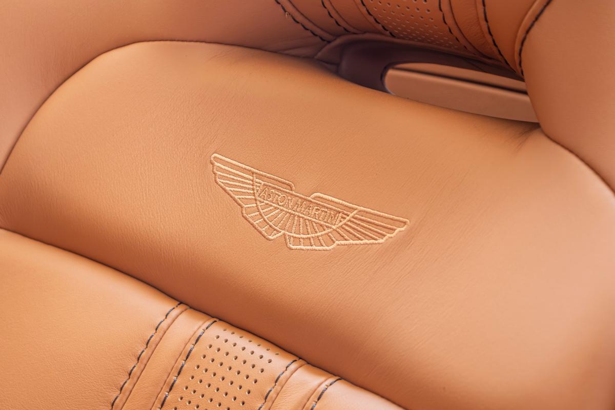 aston-martin-vantage-roadster-2021-gasolina-3982cc