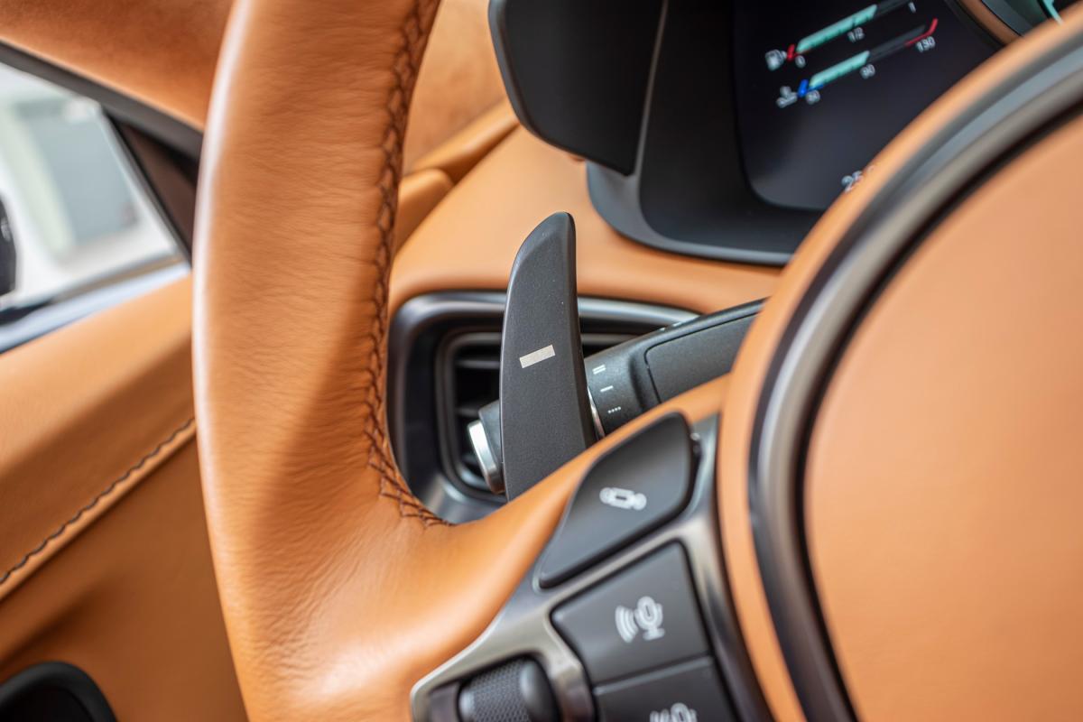 aston-martin-vantage-roadster-2021-gasolina-3982cc