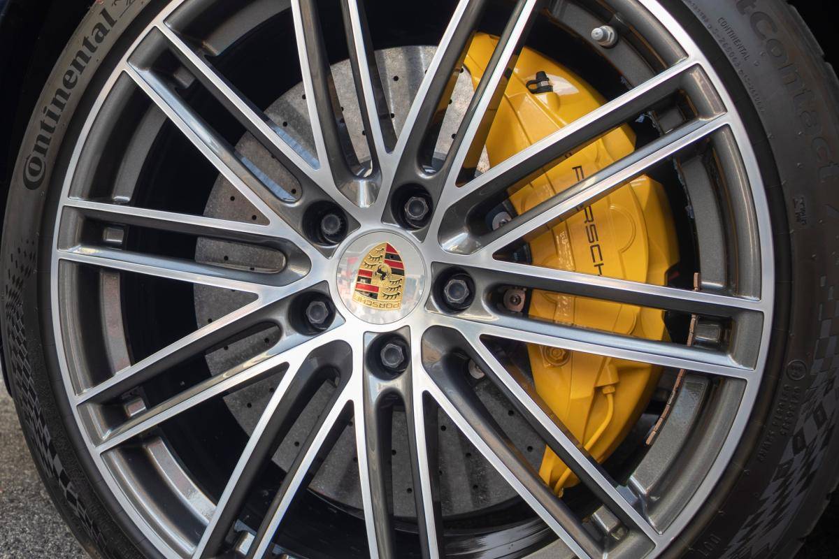 porsche-cayenne-2020-hibrido-a-gasolina-3996cc